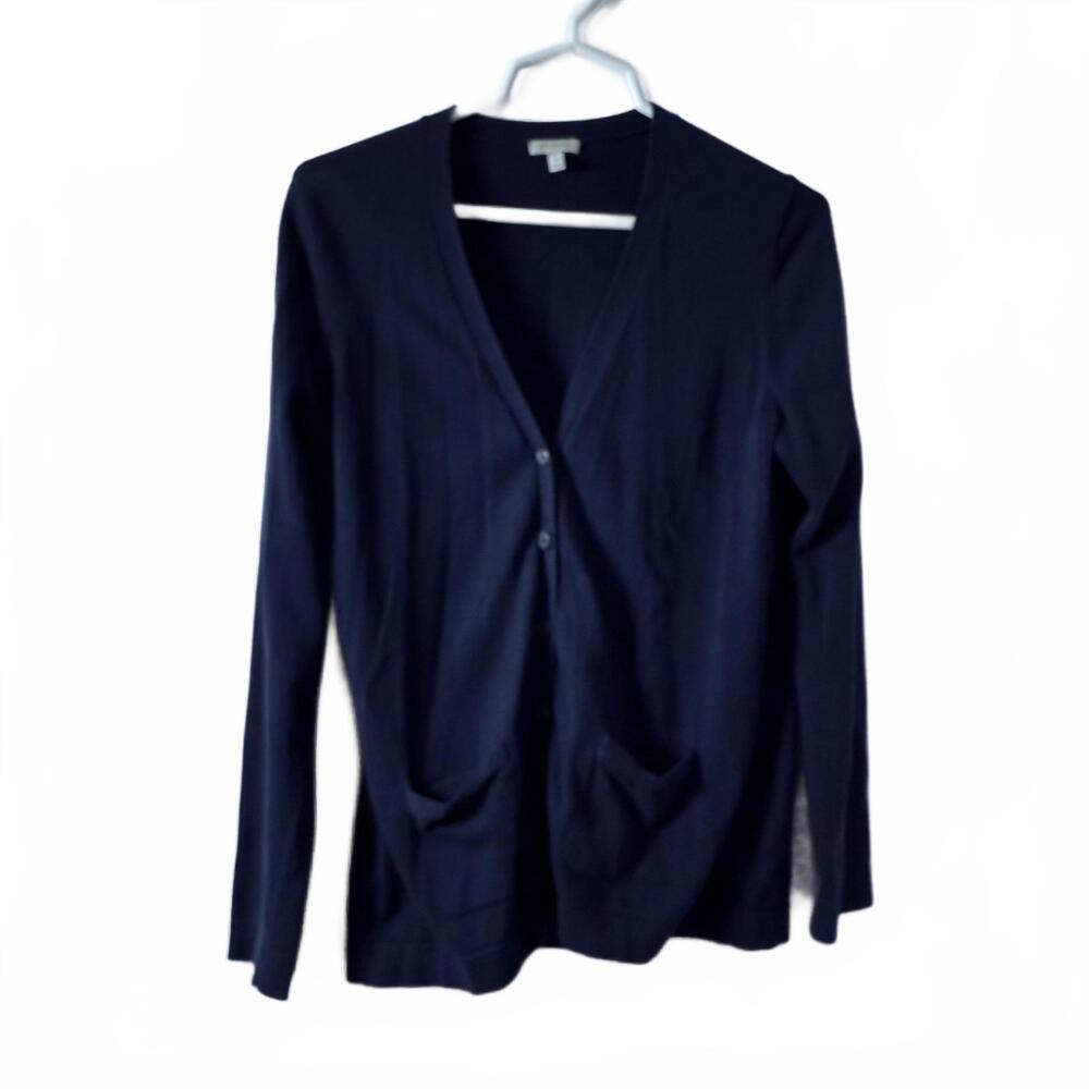TALBOTS Navy long light weight‎ v-neck button up Cardigan with pockets.  Size M